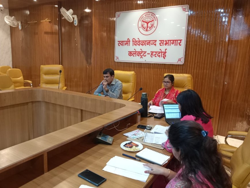 Hardoi : कब्जे और पैमाइश की शिकायतों का त्वरित निस्तारण हो- जिलाधिकारी