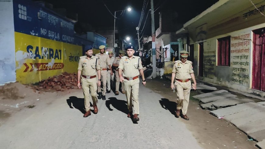 Hardoi: आगामी नवरात्रि पर्व व दुर्गा पूजा को लेकर एसपी ने भौतिक निरीक्षण किया