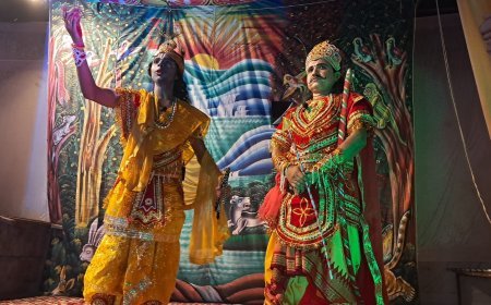 निहत्थे अभिमन्यु को चक्रव्यूह में फंसाकर मारा,  अभिमन्यु वीरगति को प्राप्त हुआ, मंचन देख भावुक हुए लोग