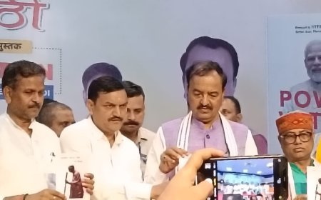 गांधी दर्शन को समाज तक पहुंचाने में राजेश सिंह की भूमिका सराहनीय : केशव प्रसाद मौर्य