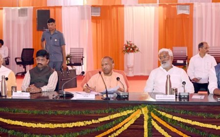 महाकुंभ-2025: तय समयसीमा के भीतर पूरी कर ली जाएं महाकुंभ की तैयारियां: सीएम योगी 