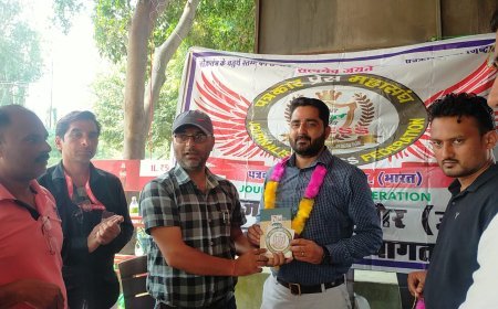 Bijnor: थाना प्रभारी चांदपुर के खिलाफ पत्रकारों ने खोला मोर्चा