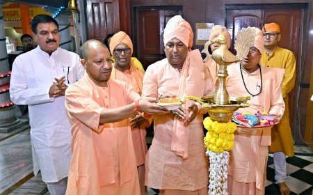 'Hinduism advocates both "Ahimsa Paramo Dharmah" and "Dharma Hiṃsā Tathaiv Cha": CM Yogi  