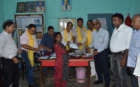 Deoband News: नर सेवा नारायण सेवा के अंतर्गत जरूरतमंद स्कूली छात्र छात्राओं को यूनिफॉर्म का वितरण। 