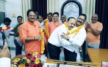 Jaunpur News: डॉ विजय कुमार सिंह को टीडी कॉलेज के चीफ प्रॉक्टर के रूप मे किया गया नियुक्त।