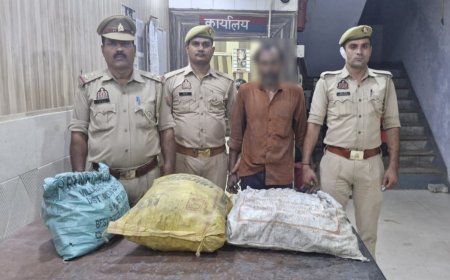 Hathras: अवैध रूप से पटाखो का निर्माण करते एक युवक गिरफ्तार, कब्जे से निर्मित व अर्धनिर्मित पटाखे, विस्फोटक सामग्री बरामद