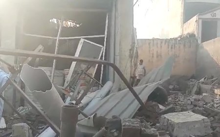 Faridabad News: भांकरी गांव में बीती रात सिलेंडर फटने से एक ही परिवार के चार लोगों की दर्दनाक मौत।