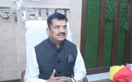 Jaunpur: 10 वर्ष से अधिक समय से चकबन्दी प्रक्रिया वाले ग्राम की चकबन्दी शीघ्र पूर्ण कराने के निर्देश