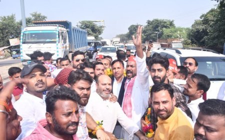 Kanpur News: मुलायम सिंह यूथ ब्रिगेड प्रदेश अध्यक्ष का स्वागत। 