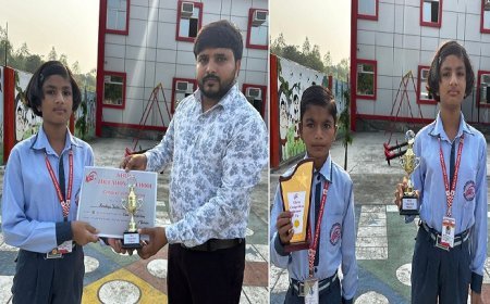 Hardoi News: केरला एजुकेशनल स्कूल में हुआ प्रतिभा सम्मान का समारोह।