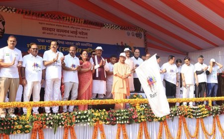 Lucknow News: सरदार पटेल की 150वीं जयंती पर ‘रन फॉर यूनिटी’ का आयोजन, सीएम योगी ने दिखाई झंडी।
