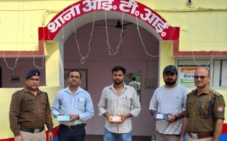 Uttarakhand News: धनतेरश के मौके पर करीब 90,000/- रु0 कीमत के गुम हुए मोबाईल लौटाए, लोगों के चेहरों पर मुस्कान। 