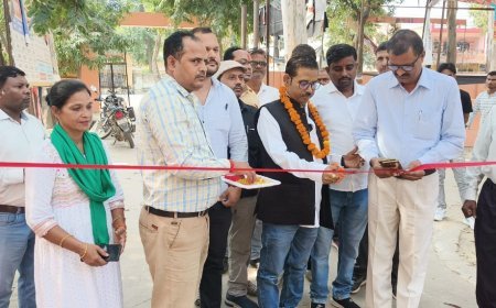 Hardoi News: पी०ओ०एस० मशीन में अगूंठा लगाकर अनुदान पर बीज ले सकते हैं किसान- ब्लाक प्रमुख निर्भय वर्मा