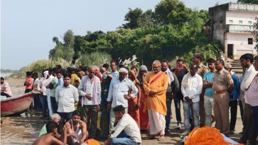 Raebareli News: पंचतत्व में विलीन हुए गोलीकांड के मृतक- खाकी के साए में हुआ अंतिम संस्कार। 