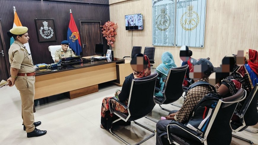 Hardoi News: एसपी नीरज कुमार जादौन ने जनसुनवाई के दौरान कुल 58 शिकायतों को सुना। 