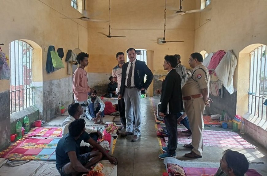 Hardoi News: अपर जिला जज ने किया जिला कारागार का निरीक्षण। 