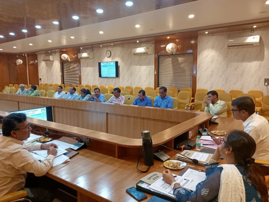 Hardoi: जिलाधिकारी की अध्यक्षता में जिला स्तरीय सलाहकार समिति की बैठक संपन्न