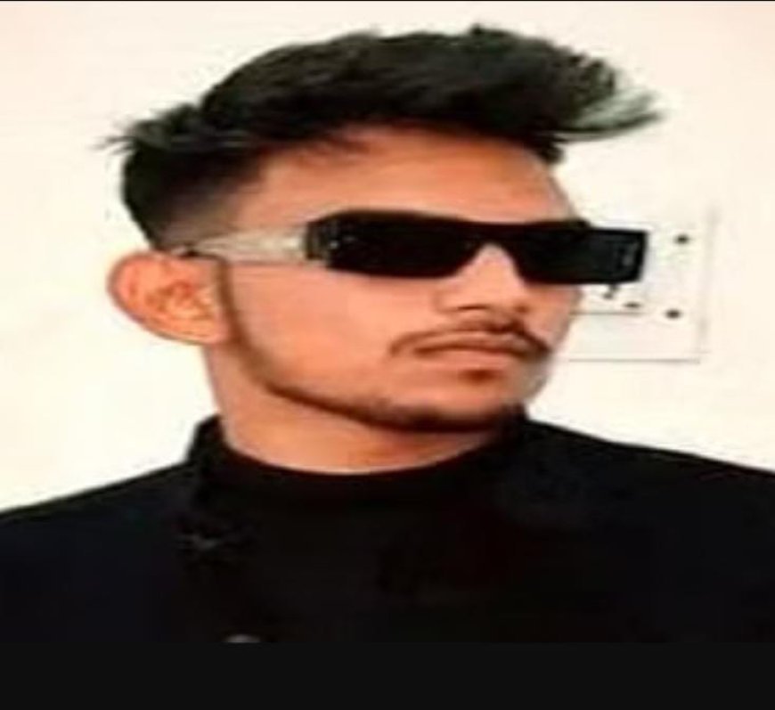 Hathras: 10 मोबाइल नंबरों से विधि छात्र को किए गए थे धमकी भरे मेसेज, साइबर सेल जानकारी जुटाने में लगा