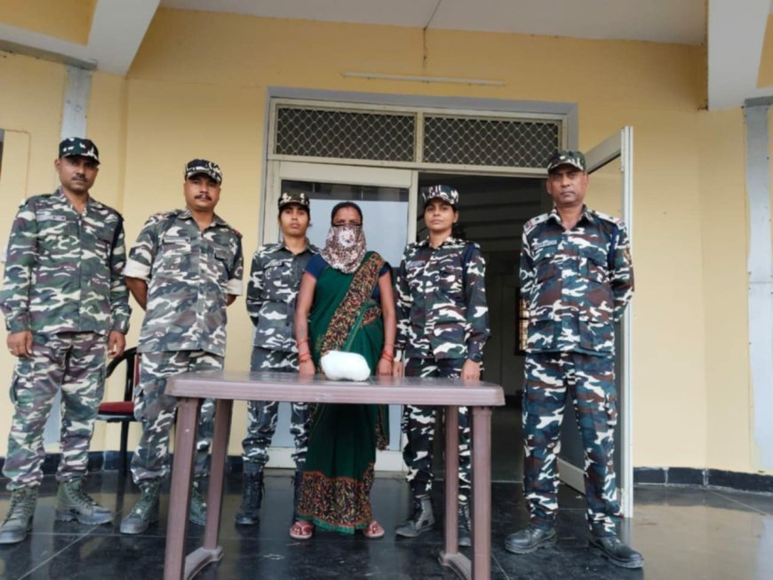 Siddharthnagar: एसएसबी जवानों ने 1 किग्रा चरस के साथ महिला को गिरफ्तार किया, चाइनीज लहसुन के नीचे छिपाकर रखा था चरस
