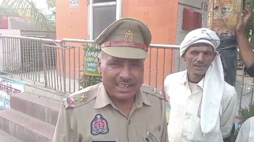 Sambhal News: शादी करने को लेकर महिला ने चौकी के सामने लगाई आग।