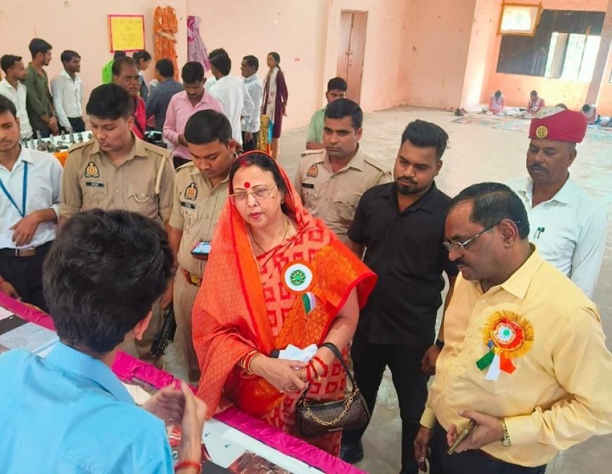 Hardoi News: जनपद स्तरीय युवा उत्सव एवं विज्ञान मेले का हुआ आयोजन। 