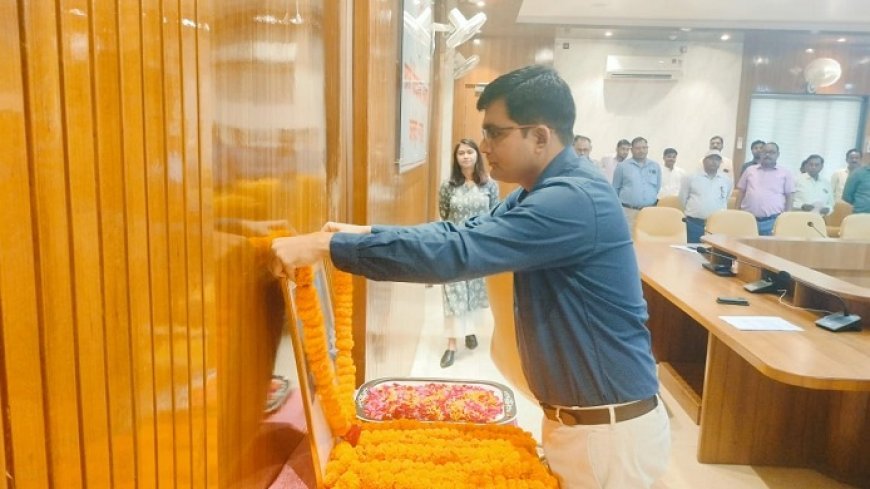 Hardoi News: एकता का संदेश देशवासियों के बीच भी फैलायें- प्रफुल्ल कुमार त्रिवेदी