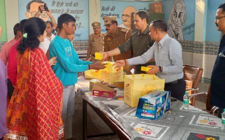 महिला एवं बाल गृहों में दिखी दीपावली की रौनक, सीएम योगी के निर्देश पर अधिकारियों ने बच्चों संग जलाए दीप