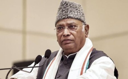 Political News: कांग्रेस बोली भारत को मोदी और शाह से खतरा।