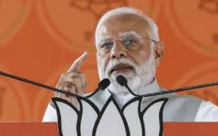 Political News: पीएम मोदी ने कांग्रेस पर साधा निशाना, बोले- गरीबी हटाओ का नारा देकर गरीबों को लूट लिया।