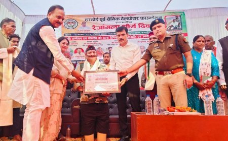 Hardoi News: आसमां ने भी झुककर वीरों की शौर्यगाथाएं सुनीं, अमर वीरों की वीरकथा सुन आंखें हुईं नम। 