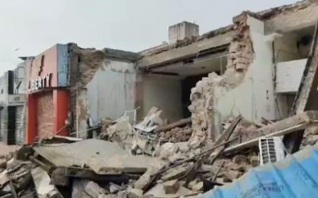 देवबंद: रेलवे रोड पर किसके आदेश से तोड़ी गई दुकानें, पता ही नहीं