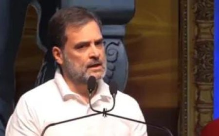 Political News: राहुल गांधी का अचानक हुआ माइक बंद, कार्यकर्ताओं ने किया हंगामा, राहुल बोले "मैं बोलता रहूंगा"....