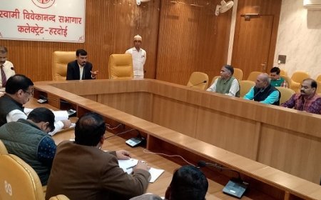 Hardoi News: भूतपूर्व सैनिकों को नियमानुसार राशन दुकानों का आवंटन कराया जायेगा- डीएम