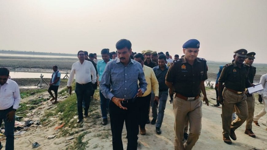 Hardoi News: जिलाधिकारी ने राजघाट मेले की व्यवस्थाओं को देखा- घाटों में स्नान की सीमा निर्धारित कर चेतावनी के बोर्ड लगवाए जाएं। 