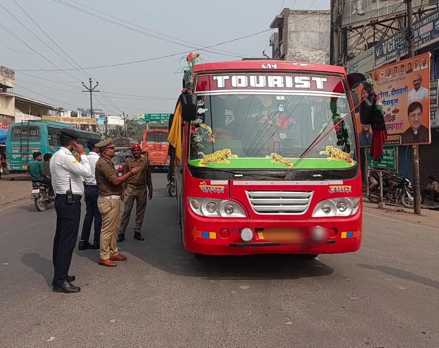 Hardoi News: यातायात नियमों का पालन न करने पर 46 वाहनों को सीज किया