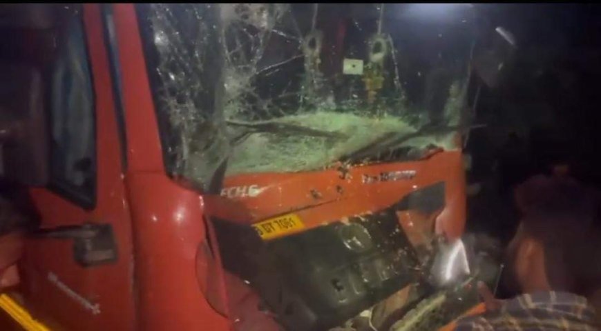 Hardoi Accident: सड़क दुर्घटना में फिर 2 लोगों की दर्दनाक मौत, आक्रोशित लोगों ने लगाया जाम