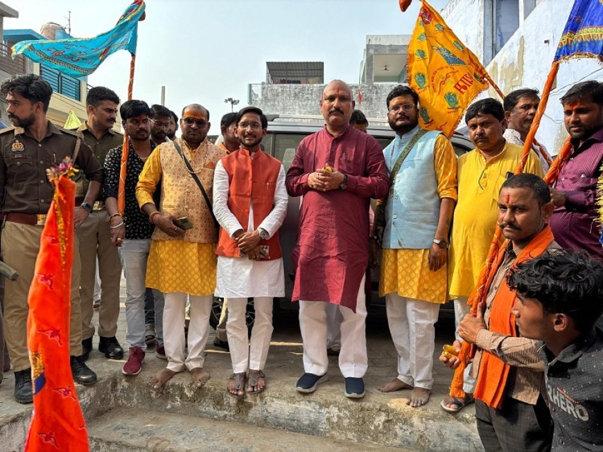 Hardoi News: खाटू श्याम के जन्मदिन पर निकली निशान यात्रा,श्री खाटू श्याम की शोभा यात्रा में उमड़ा आस्था का सैलाब। 