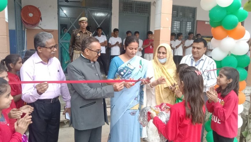 Sambhal News: शिक्षा संस्थानों में जगह-जगह मनाया गया बाल दिवस। 