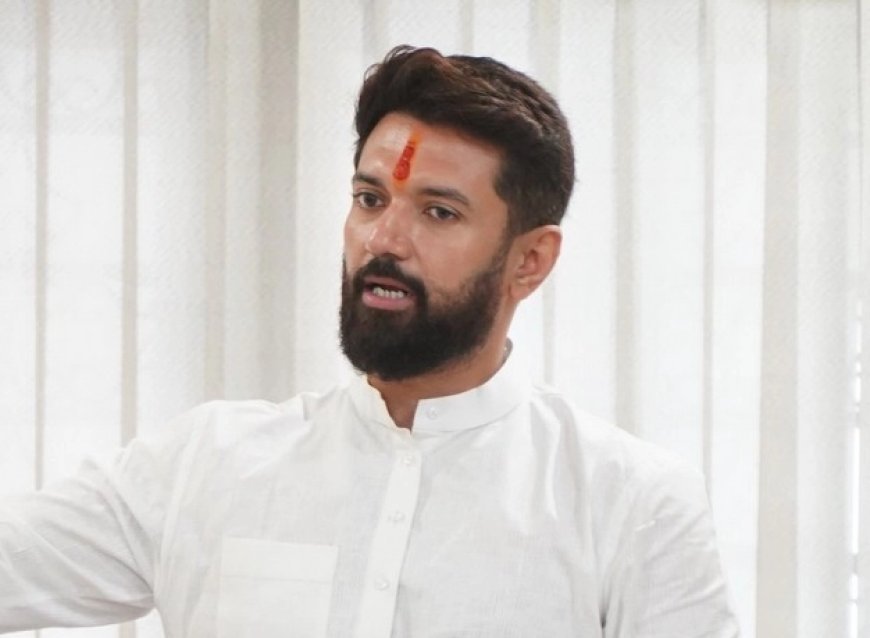 Political News: चिराग पासवान ने कांग्रेस पर साधा निशाना, बोले- इन्होंने बाबा साहब का अपमान किया।