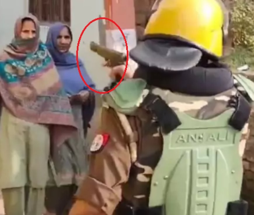 मुजफ्फरनगर: एसएचओ ने रिवॉल्वर से दिखाया भौकाल, अखिलेश यादव ने निलंबित करने की बात कही..