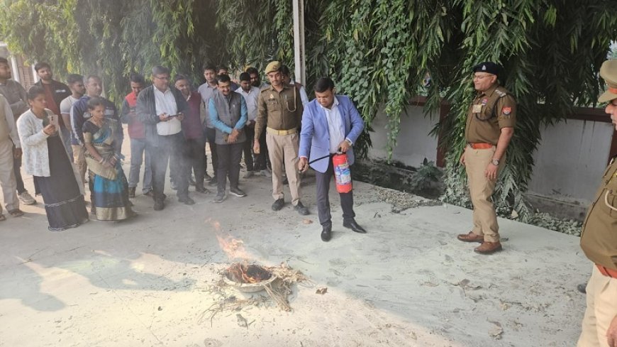 Prayagraj News:  महाकुंभ को फायर फ्री जोन बनाने का संकल्प- आग से बचाव के लिए अग्निशमन विभाग की ओर से जारी किए गए दिशा निर्देश। 