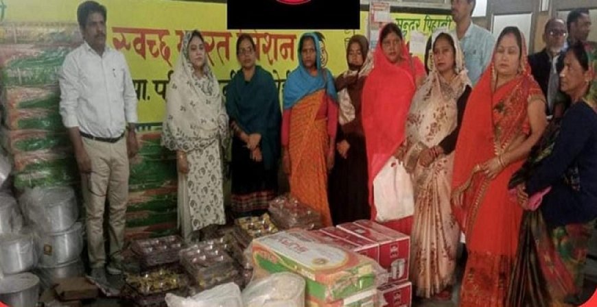 Hardoi News: आंगनबाड़ी केंद्रों को वितरित किए गए बर्तन, गर्म भोजन के लिए 25 आंगनबाड़ी केंद्रों को मिले संसाधन। 