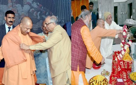 Ayodhya News: देश है तो धर्म है, धर्म है तो हम सब- जानकी महल में आयोजित श्रीरामजानकी विवाह उत्सव में शामिल हुए मुख्यमंत्री।