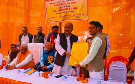 सीतापुर: ब्लॉक संसाधन केंद्र पर हुआ संगोष्ठी का आयोजन