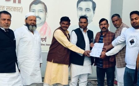 देवबंद: सभासदों ने पालिकाध्यक्ष को सौंपा ज्ञापन, क्रेश गेट के पुन: निर्माण की मांग