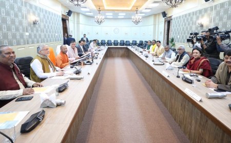 सदन में स्वस्थ चर्चा से प्रदेश का विकास और जनता की समस्याओं का होता है समाधान: सीएम योगी