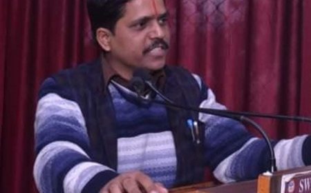 शाहजहांपुर: मुनीश परिहार की पहल से डा. वीर विक्रम सिंह प्रिंस ने परौर कस्बा को विकास खंड बनाने की मुख्यमंत्री को सौंपा मांगपत्र