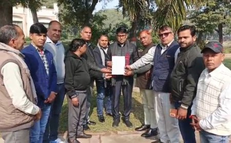 हरियाणा: पत्रकार संघ के सदस्यों ने अपनी मांगों को लेकर ज्ञापन सौंपा