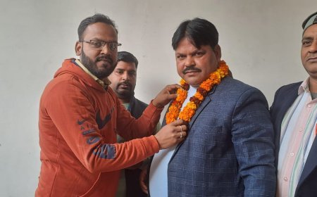 हरदोई: राष्ट्रीय अध्यक्ष के नेतृत्व में पत्रकार एकता एसोसिएशन की मासिक संपन्न