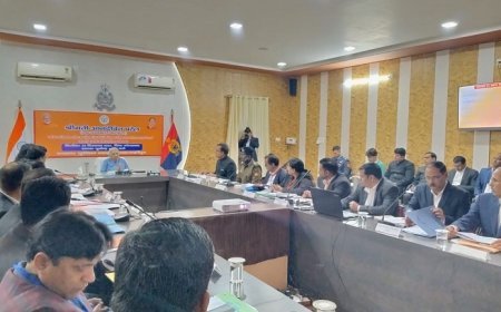 Shahjahanpur News: महिला प्रधान स्वयं सभी बैठकों में मौजूद रहे स्वयं ले निर्णय - राज्यपाल आनंदीबेन